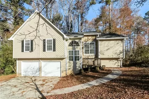 4760 Woodcrest Trl, Powder Springs, GA 30127