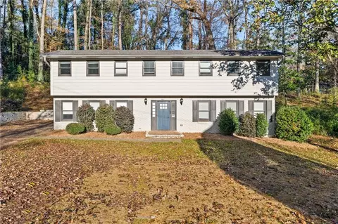 3073 Capri Ct, East Point, GA 30344