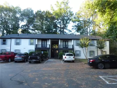 3601 Woodbriar Cir #B, Tucker, GA 30084