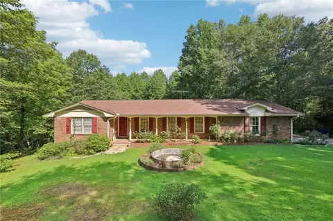 112 Pinecrest Cir, Dallas, GA 30132