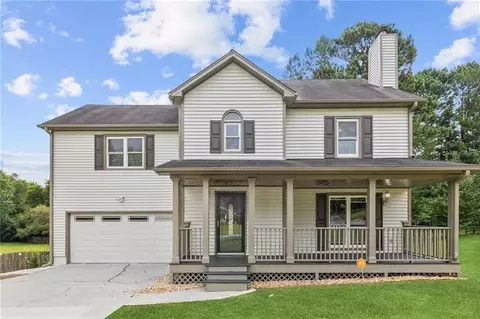2852 Emerson Lake Dr, Snellville, GA 30078