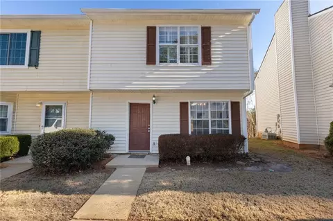 6303 Wedgeview Dr, Tucker, GA 30084