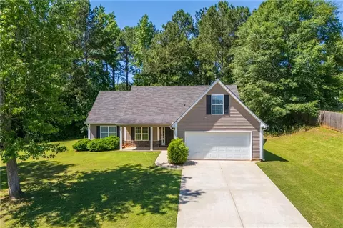 90 Loudoun Dr, Covington, GA 30014