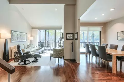 4048 Columns Dr, Marietta, GA 30067
