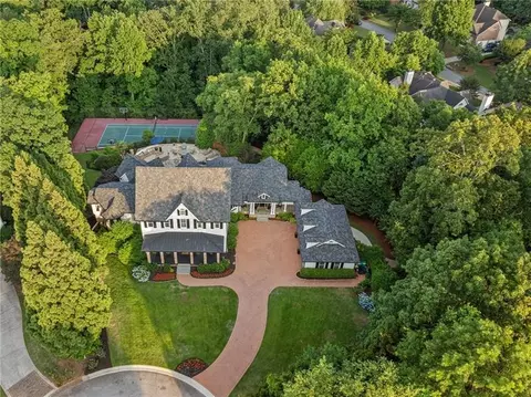 1154 Ivy Hill Ct SE, Mableton, GA 30126