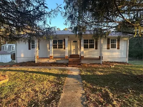 110 Clear Lake Dr NW, Adairsville, GA 30103