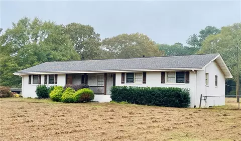 4052 Donna Ln, Loganville, GA 30052