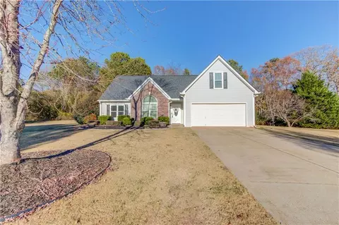5405 Evergreen Forest Ct, Flowery Branch, GA 30542