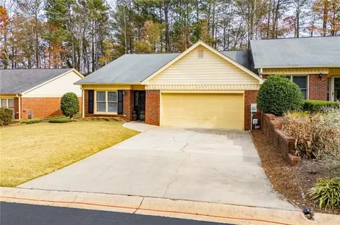 6207 Douglas Manor Ct, Douglasville, GA 30134