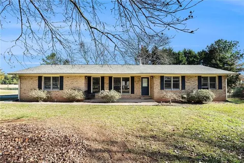 1683 Rogers Church Rd, Commerce, GA 30530
