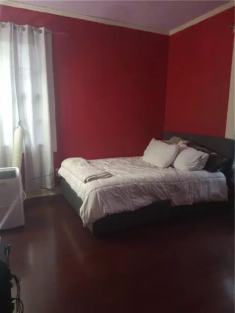 88 E Stephens St, Winder, GA 30680 photo 6