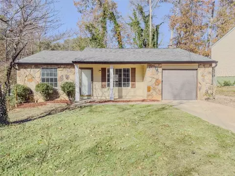 1337 Muirforest Dr, Stone Mountain, GA 30088