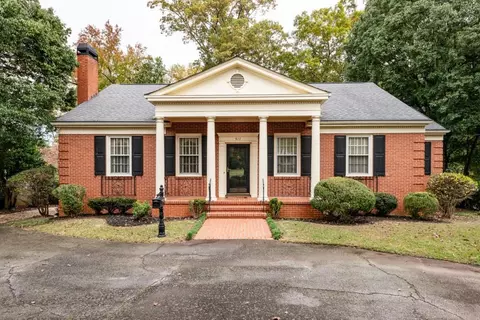 517 E College St, Griffin, GA 30224