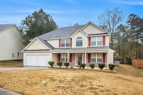 274 Millstone Dr, Hampton, GA 30228