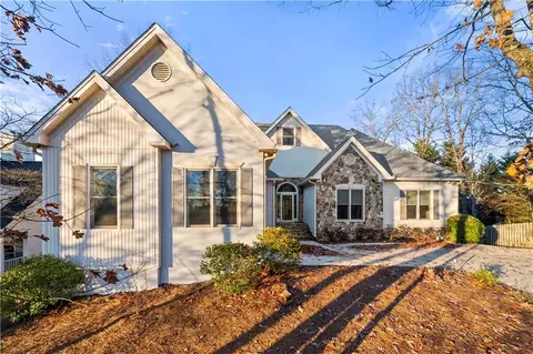 5030 Berkshire Ct, Suwanee, GA 30024