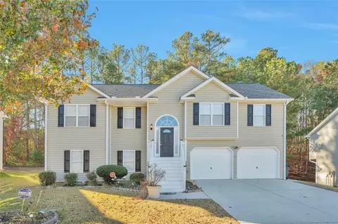 6400 Harvester Cir, Douglasville, GA 30134
