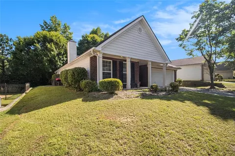 5955 Raventree Ct, Atlanta, GA 30349