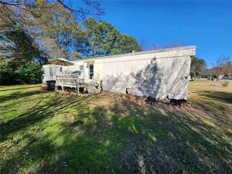 37 Coastal Dr, Byron, GA 31008