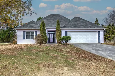 200 Habersham Ct SE, Calhoun, GA 30701