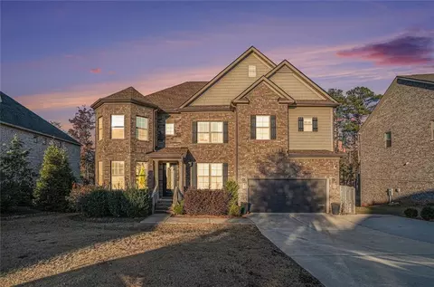 625 Birkdale Dr, Fairburn, GA 30213
