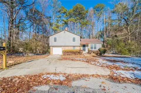 3332 Fannin Ct, Lithonia, GA 30038