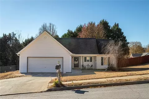843 Lopez Ln, Monroe, GA 30655