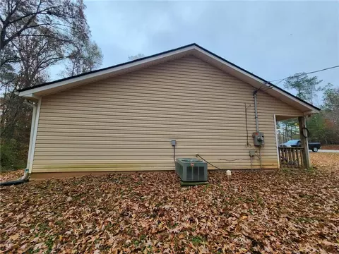 577 S River Dr, Jackson, GA 30233 photo 23