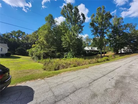 3032 Woodstone Cir, Lizella, GA 31052