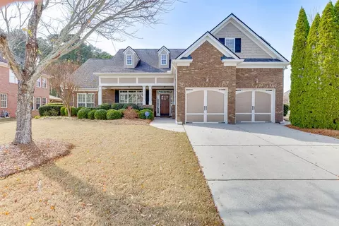 2557 Misty Rose Ln, Loganville, GA 30052