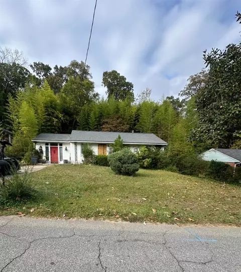 1118 Grace Dr, Forest Park, GA 30297