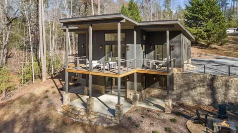445 Yellowbird Trl, Blue Ridge, GA 30513