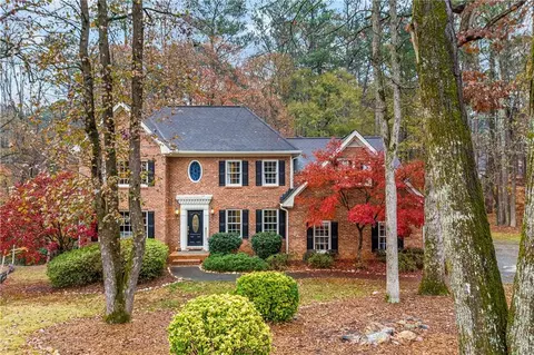 4082 Palace Ct SW, Lilburn, GA 30047