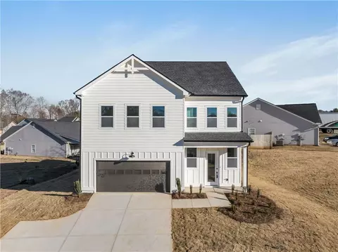 373 Highland Pointe Dr, Alto, GA 30510