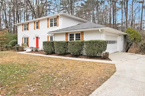 165 Southwood Ct, Fayetteville, GA 30214