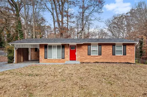 2707 Crescendo Dr NW, Atlanta, GA 30318