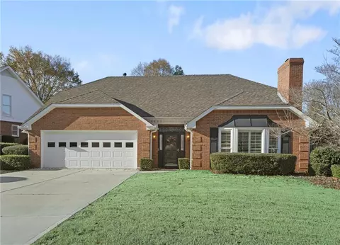 390 N Farm Dr, Alpharetta, GA 30004