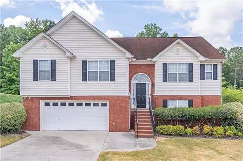 4511 Keenly Valley Dr, Buford, GA 30519