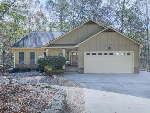 110 Papago Ct, Waleska, GA 30183