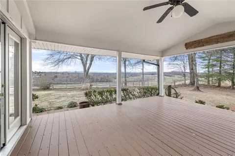 Exterior - 415 Ginger Trl, Demorest, GA 30535 photo 6 of 32