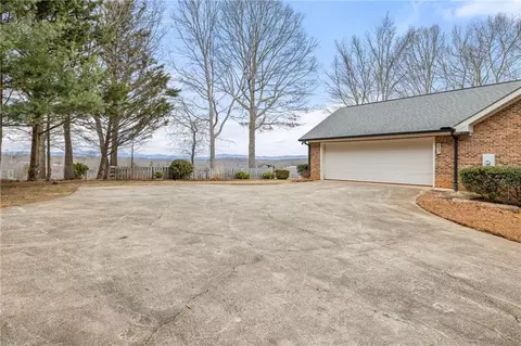 Exterior - 415 Ginger Trl, Demorest, GA 30535 photo 3 of 32