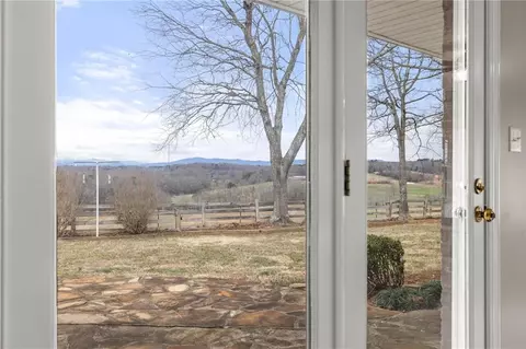 Entry Way - 415 Ginger Trl, Demorest, GA 30535 photo 2 of 6