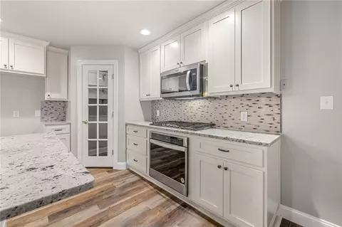 Kitchen - 415 Ginger Trl, Demorest, GA 30535 photo 4 of 10