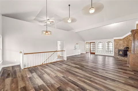 Living - 415 Ginger Trl, Demorest, GA 30535 photo 1 of 13