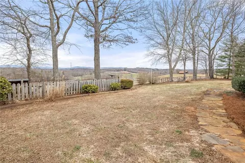 Exterior - 415 Ginger Trl, Demorest, GA 30535 photo 12 of 32