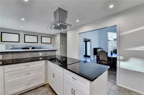 1470 Stone Lea Dr, Oxford, GA 30054