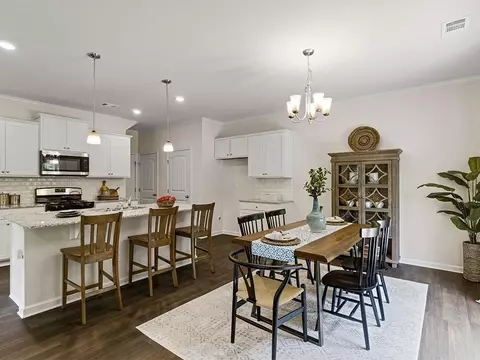 8251 Castleton Dr, Fairburn, GA 30213 photo 5