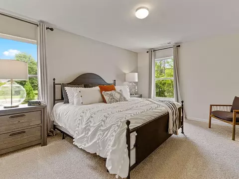 8251 Castleton Dr, Fairburn, GA 30213 photo 10