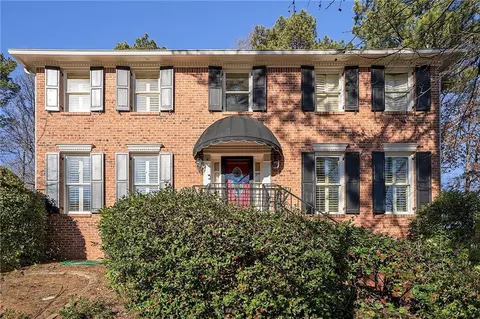 809 Commons Ct, Woodstock, GA 30189
