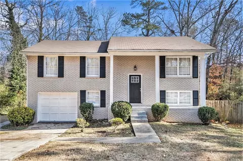1767 Big Horn Ct SE, Conyers, GA 30013