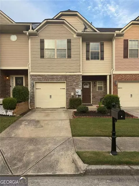 33 Burns View Ct, Lawrenceville, GA 30044